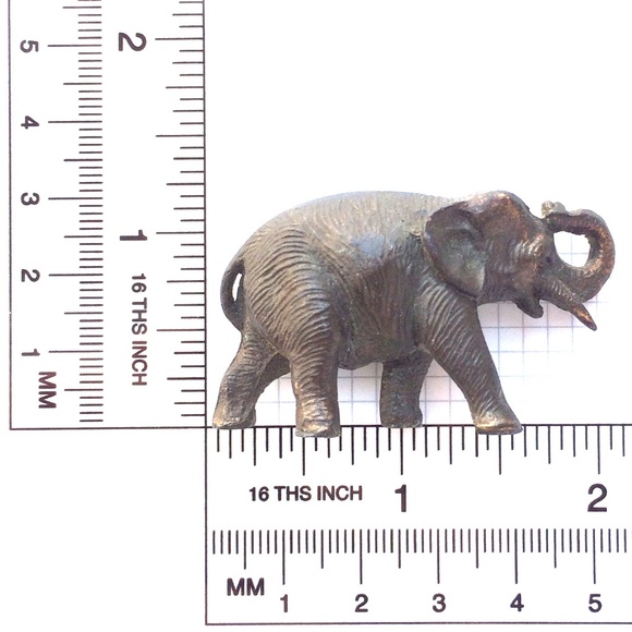 Vintage Miniature Elephant Figurine with Trunk Up  -  Solid Cast Metal - Picture 9 of 9